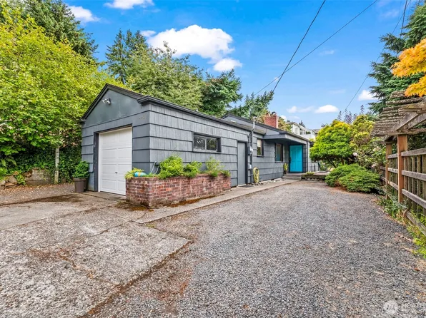 4403 Paradise Avenue W, University Place, WA 98466