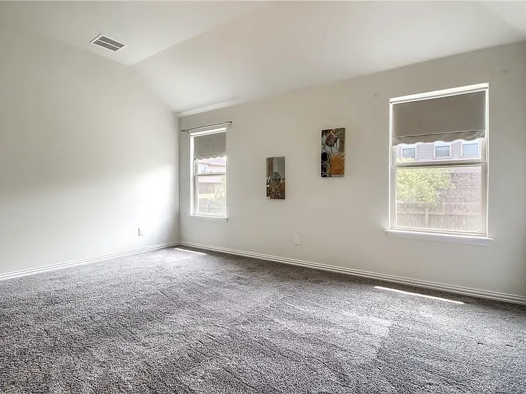 2813 Waterson St — Photo 26