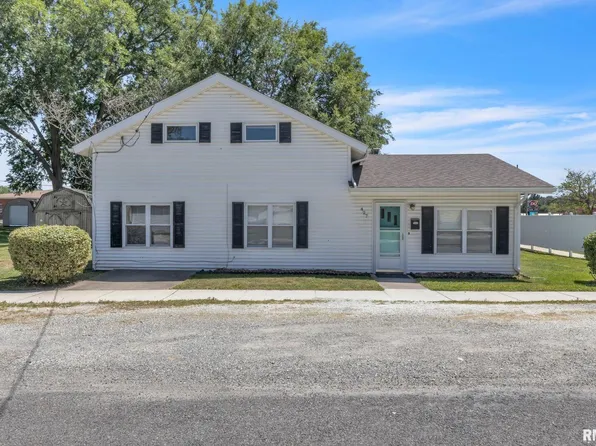 427 Sycamore St, Carrollton, IL 62016