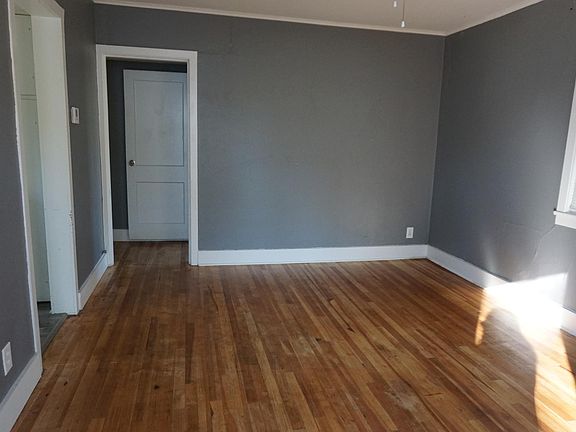 5th image of 1017 E Wenonah Blvd
