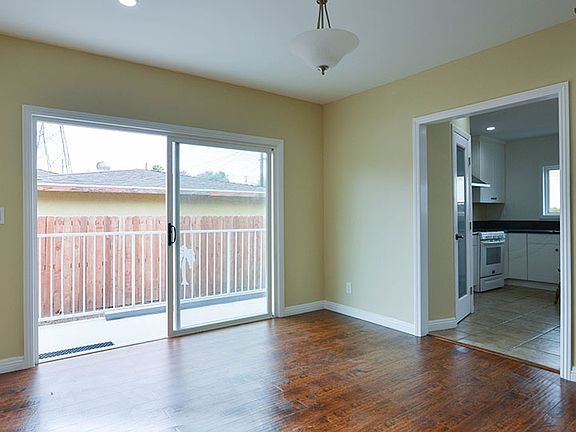5th image of 5226 Walnut Grove Ave