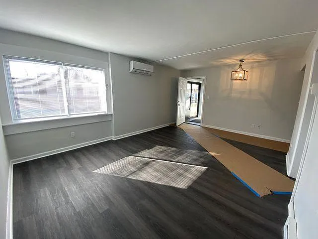 433 Janette Ave SW #8 — Photo 1