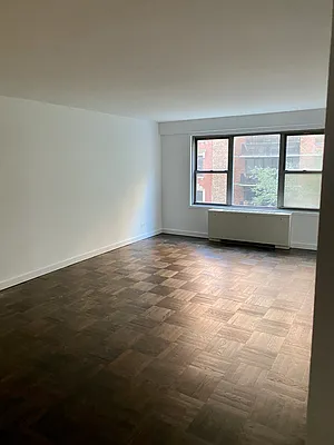 Rented by SP Brokerage Inc | media 4