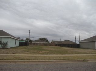 1513 E Queens St, Lubbock, TX 79403