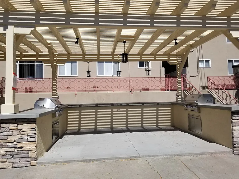 Prospect Apartments — Photo 11