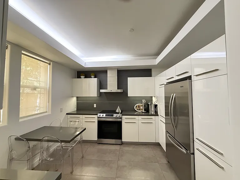 574 E Palm Ave #105 — Photo 16