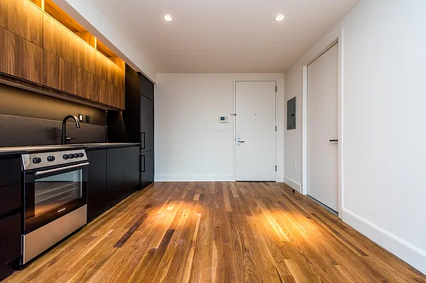 Rented by Nooklyn NYC LLC | media 40