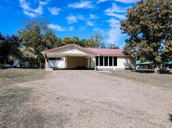 507 E Memorial St, Broken Bow, OK 74728