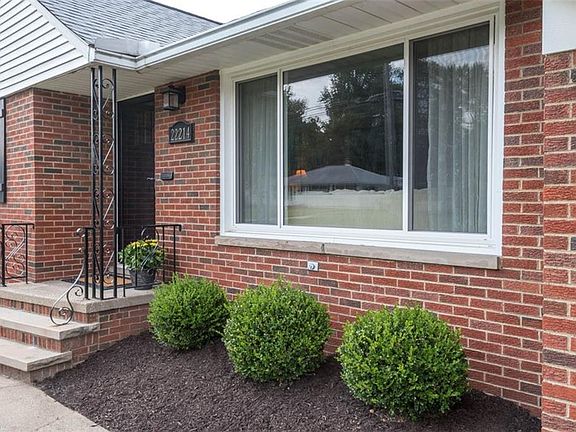 2nd image of 22214 Sandy Ln