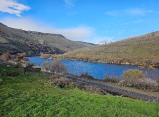 810 Riverside St, Maupin, OR 97037