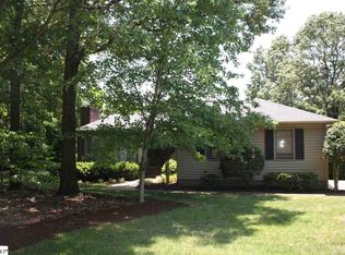 8 Red Oak Rd, Greenville, SC 29615