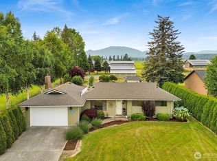 15561 Field Rd, Bow, WA 98232