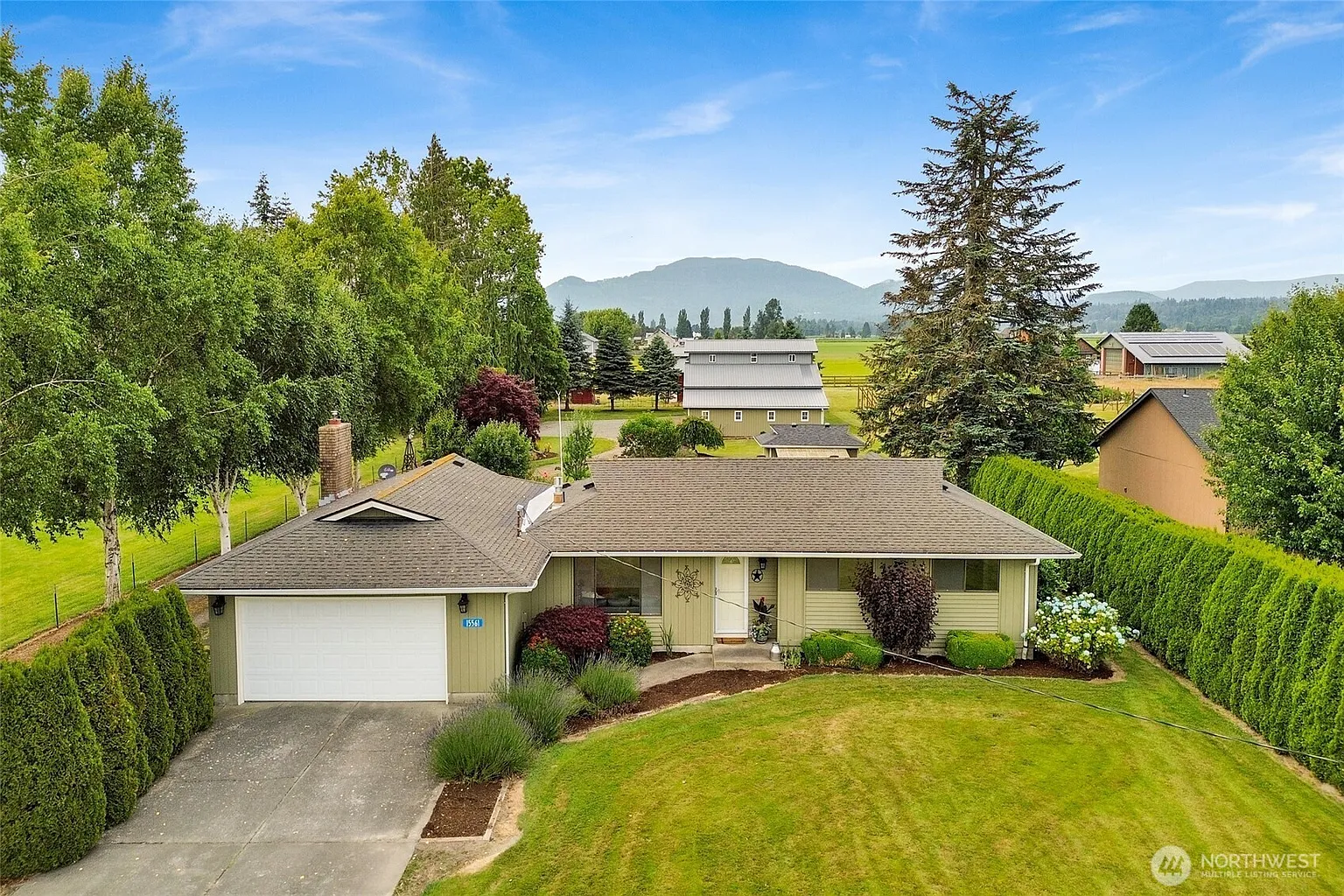 15561 Field Road photo 1