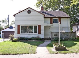 3136 Maple Dr, Highland, IN 46322