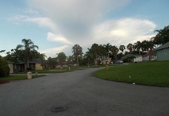 2nd image of 837 SW 10th St