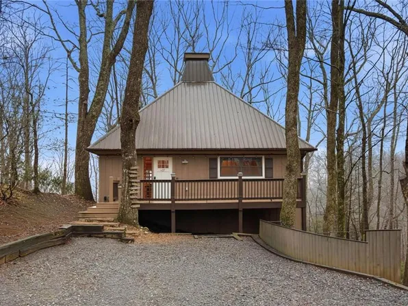 27 Laurel Ln, Ellijay, GA 30536