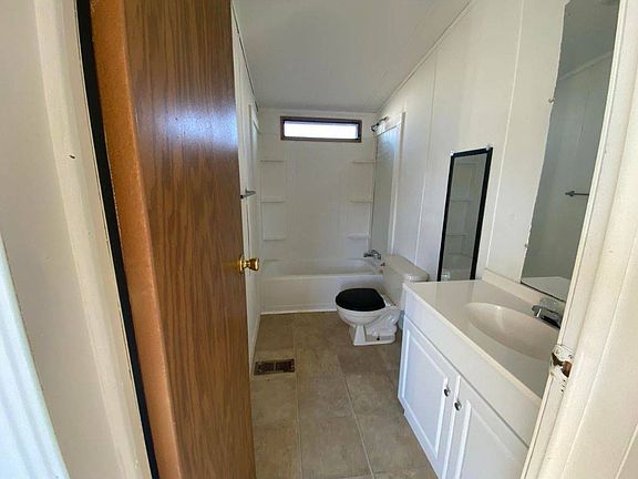 5th image of 302 Reid Ct