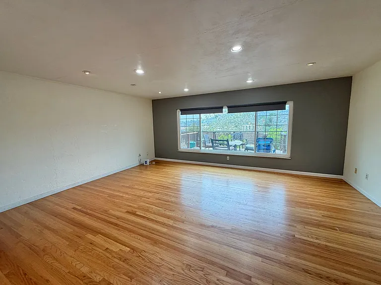 5195 Alumni Pl — Photo 1