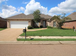 404 Montrose Pl, Brandon, MS 39042