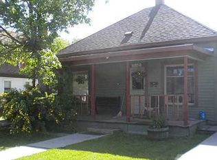611 1st St E, Roundup, MT 59072