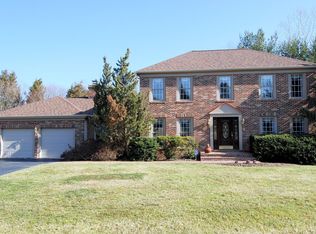 10674 Oakton Ridge Ct, Oakton, VA 22124