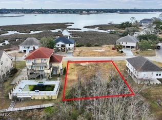 1966 Illing Ct, Biloxi, MS 39532