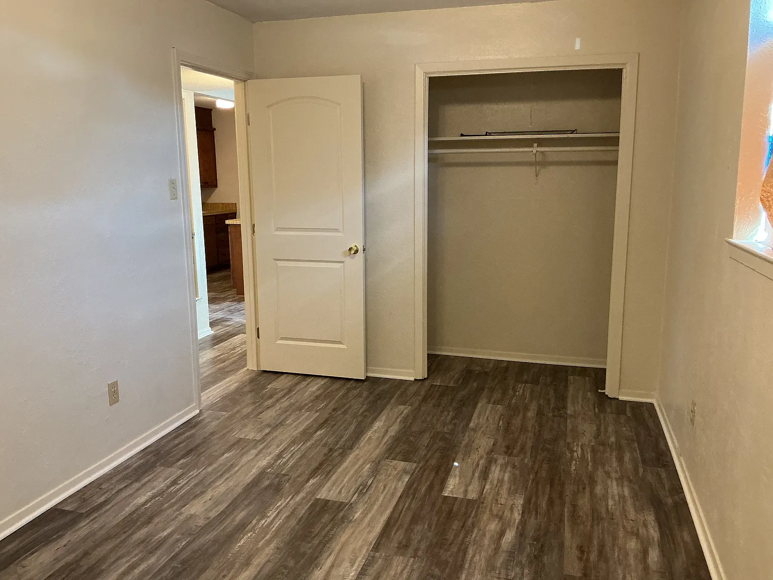 2 bed, 650 sqft, $950 — Photo 4