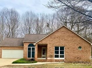 152 Kingfisher Dr, Mooresville, NC 28117