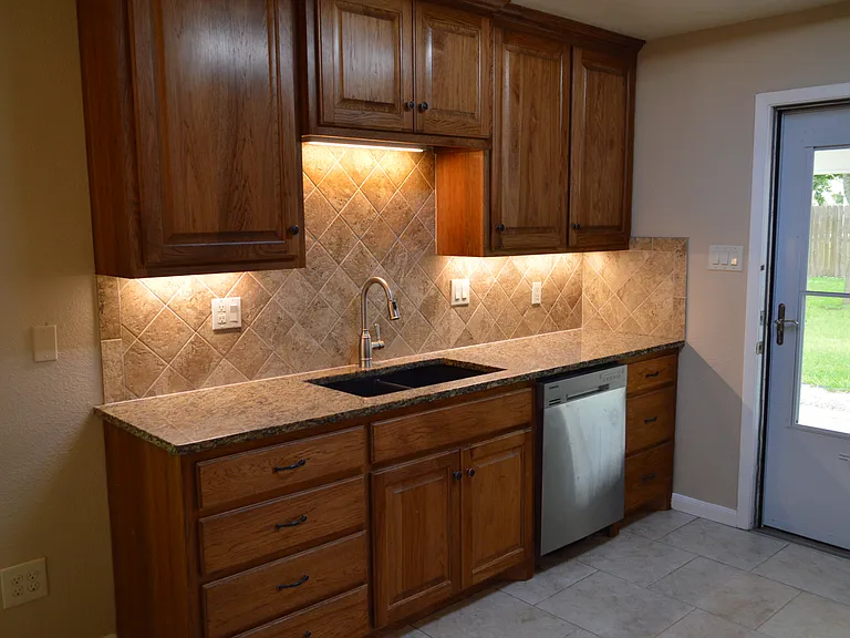 2404 Quail Rdg — Photo 6