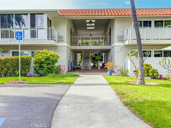 957 Calle Aragon #O, Laguna Woods, CA 92637