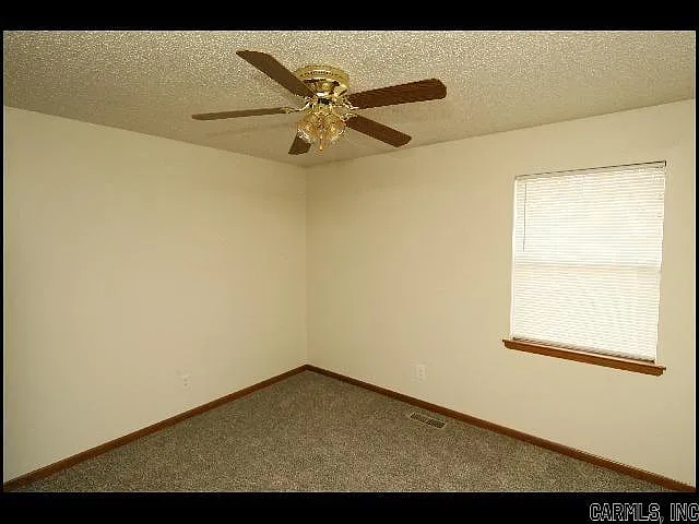 208 S Linden St #A — Photo 17