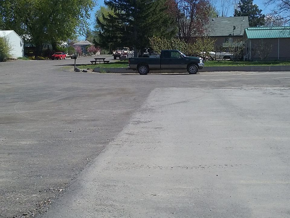 2nd image of 4701 Seminole Cir