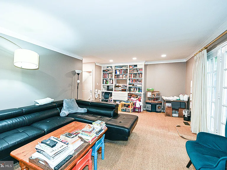 7377 Montcalm Dr — Photo 12