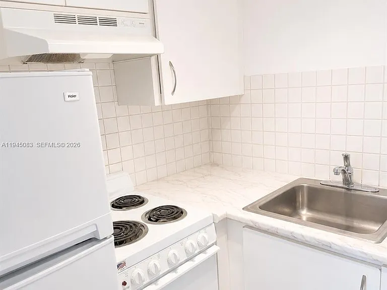 1650 NE 115th St #505 — Photo 9