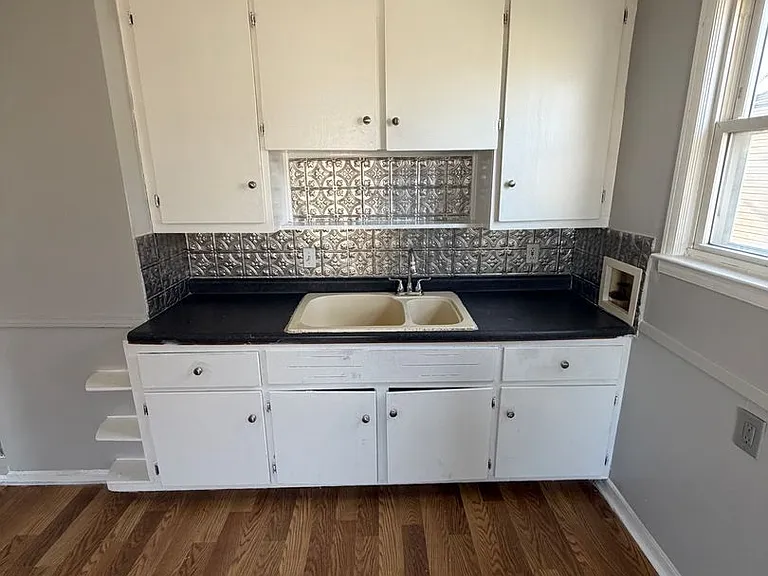 24593 Wilmot Ave — Photo 7