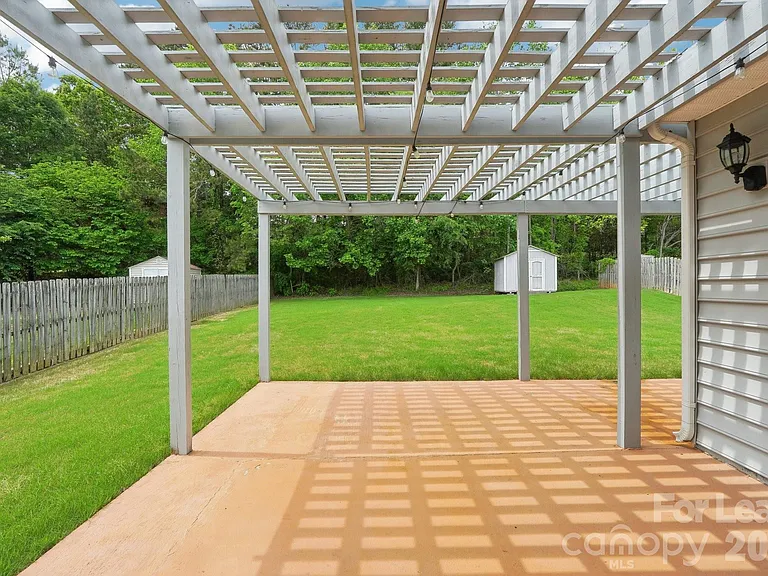 14417 Laurel Tree Ln — Photo 44