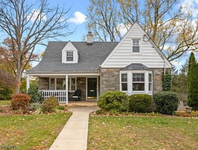 70 Highland Ave, Midland Park, NJ, 07432