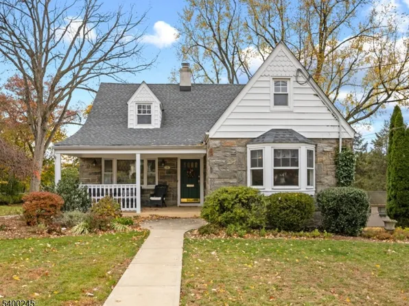 70 Highland Ave, Midland Park Boro, NJ 07432