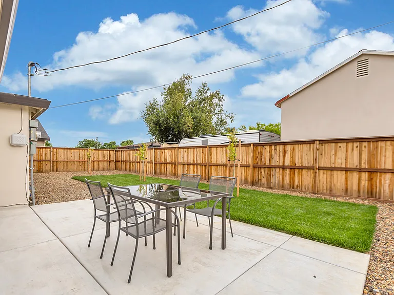 8148 Addie Ave — Photo 20