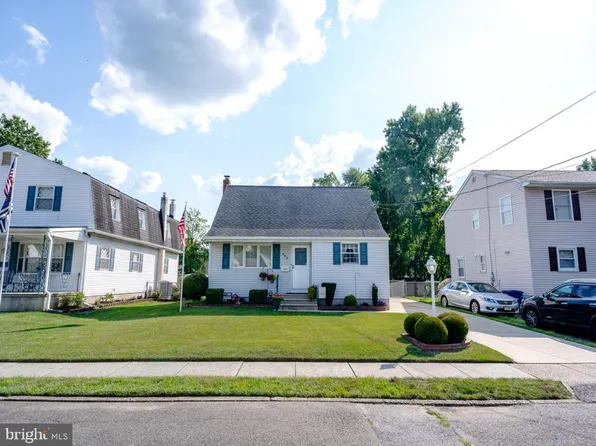 462 Alexander Ave, Maple Shade, NJ 08052