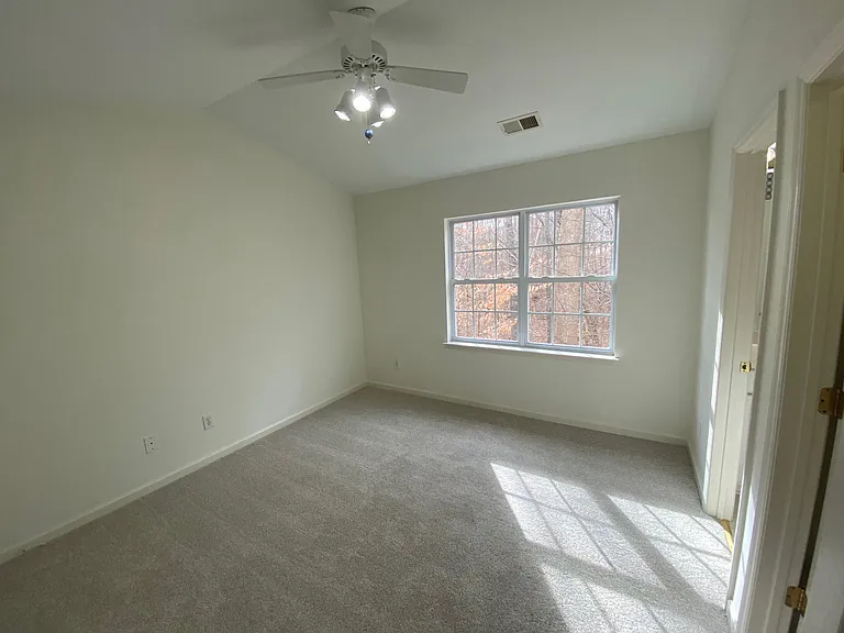 3763 Winborne Ln — Photo 14