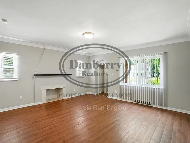 822 Searles Rd — Photo 9