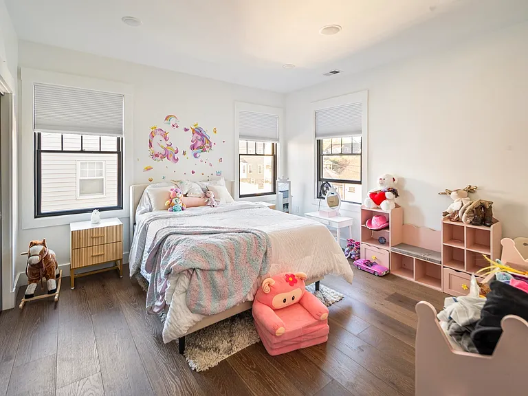 19 Shirley Rd — Photo 17