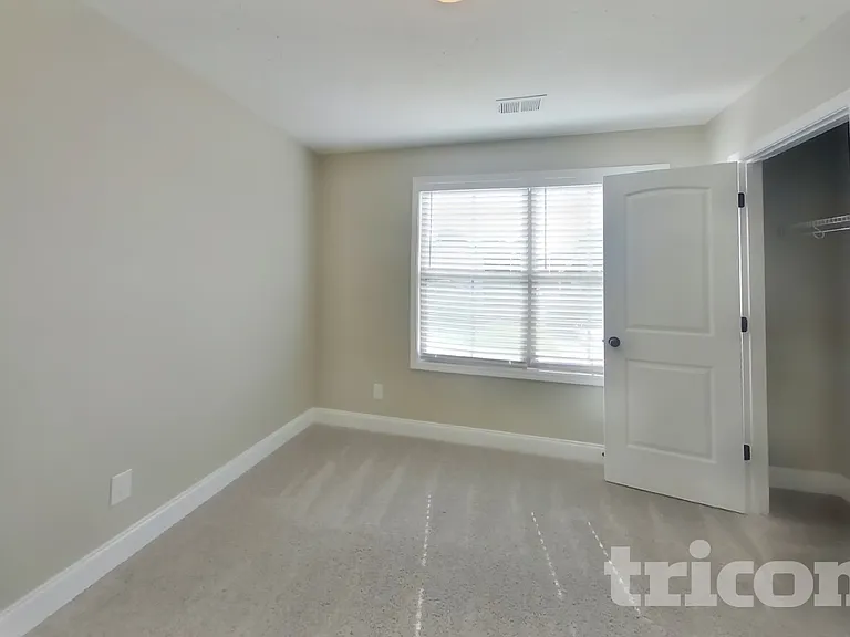 1059 Spicer Dr — Photo 10