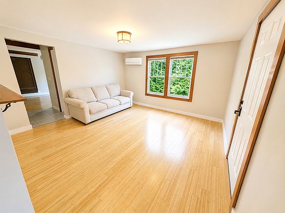2nd image of 267 Westwood Pl