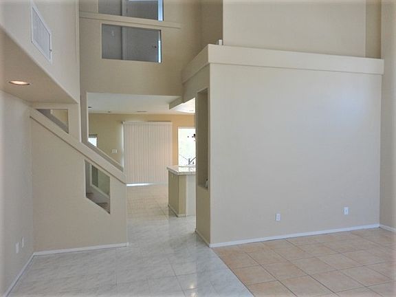 5th image of 8700 Country Pines Ave