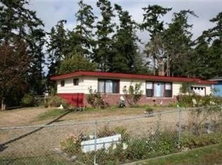 911 Walker Ave, Oak Harbor, WA 98277