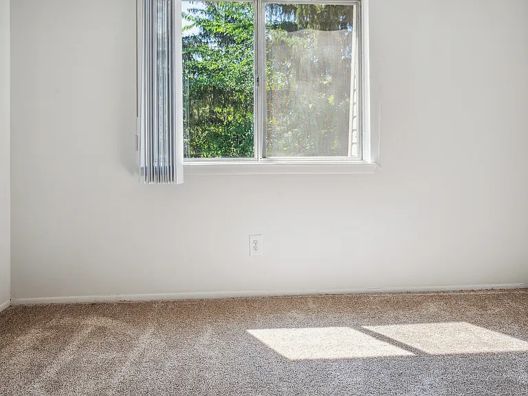 Waterview Farms Apartments — Photo 24