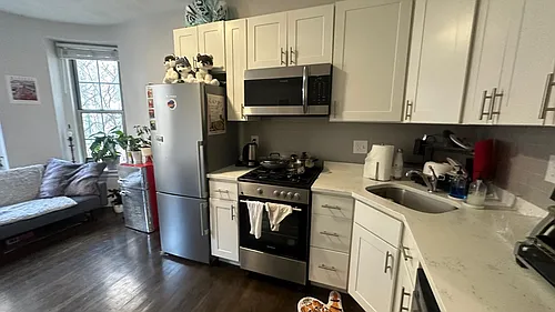 14 Clearway St #6 Photo 1