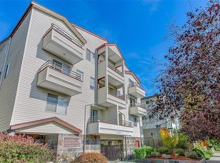 1124 N 92nd St APT 204, Seattle, WA 98103